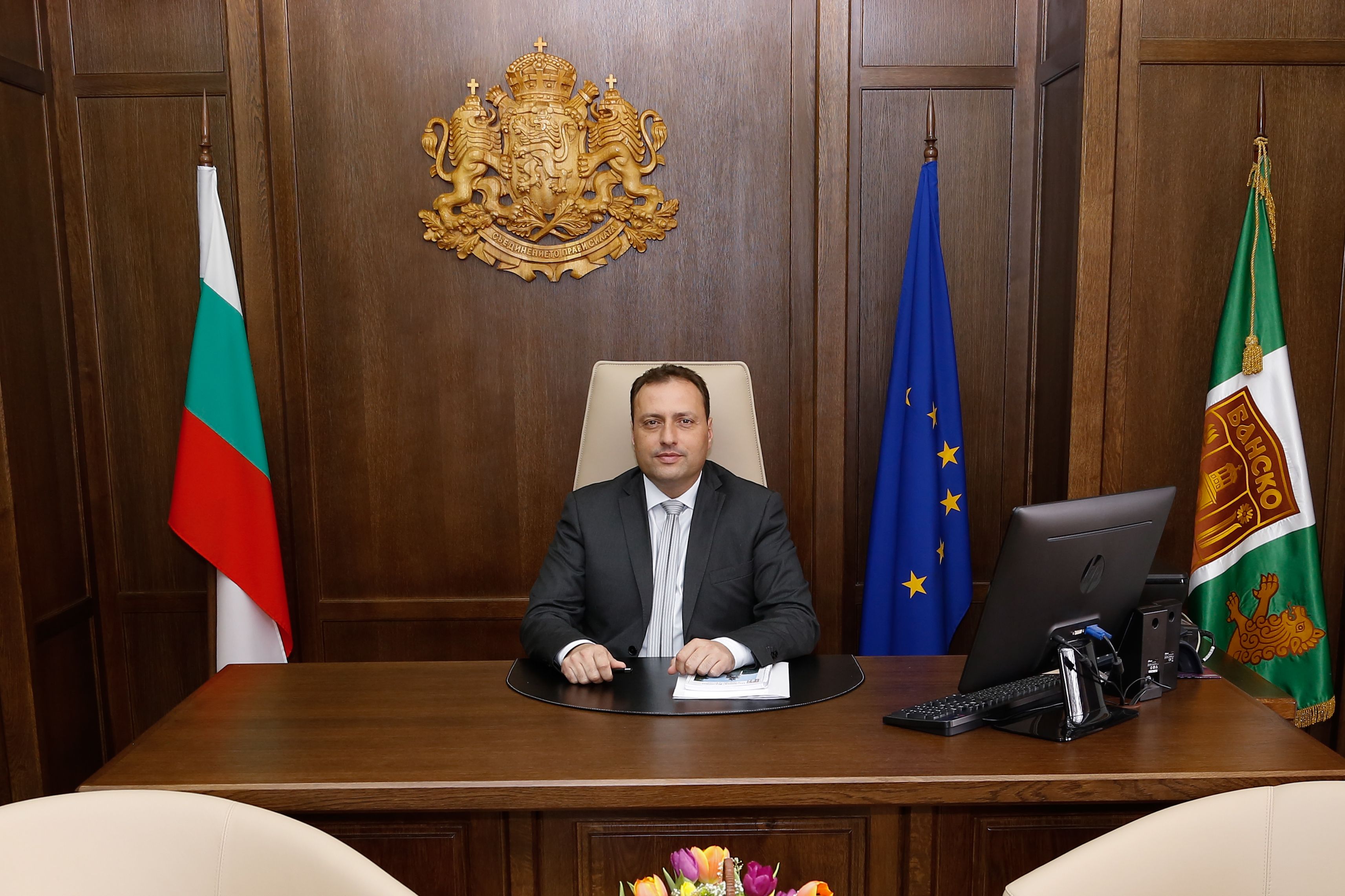 Георги Икономов осъди остро вандалска проява срещу щаба на свой опонент