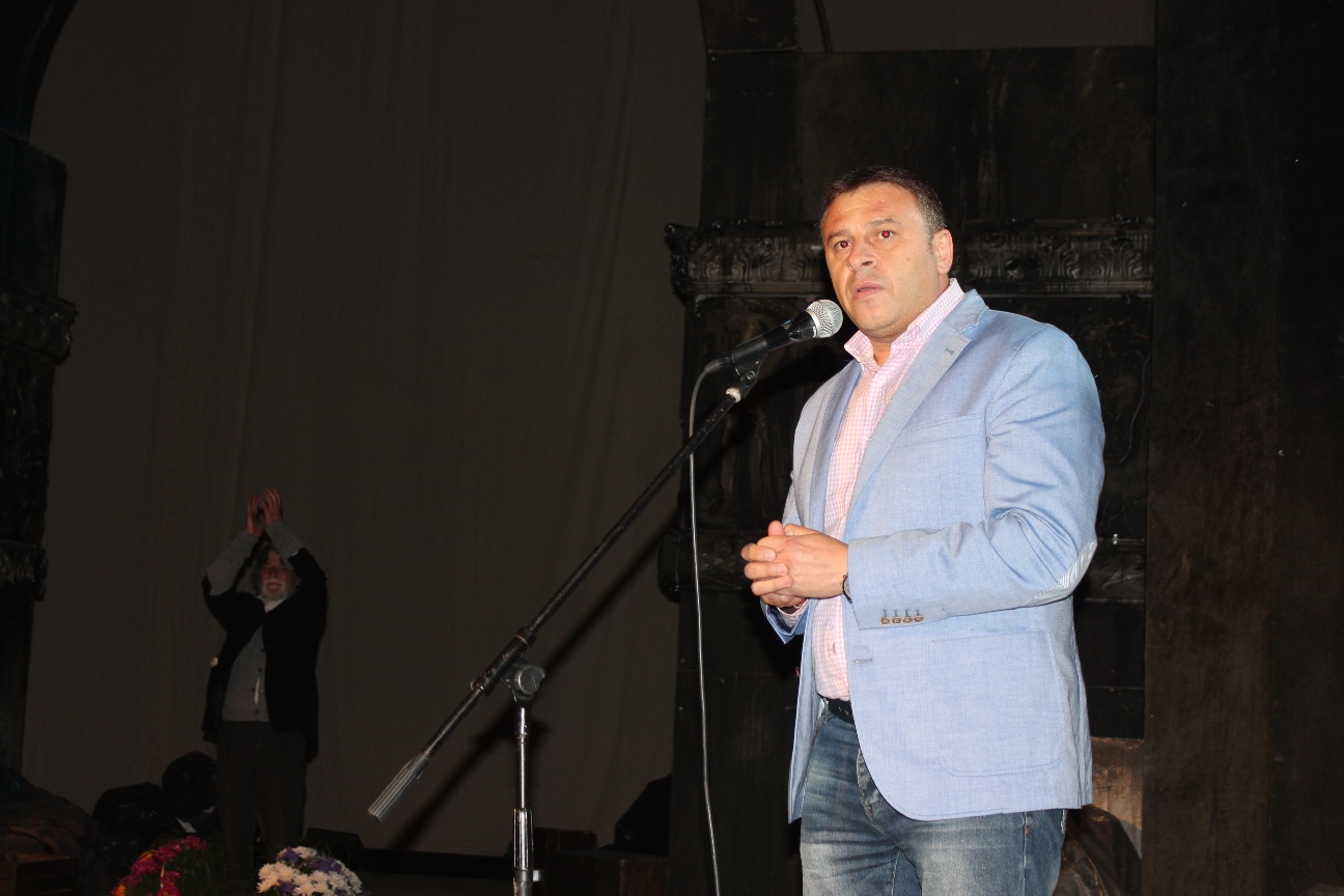 Камбитов поздрави съгражданите си за празника на Благоевград 9 Камбитов поздрави съгражданите си за празника на Благоевград