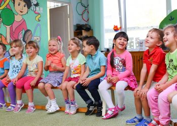 Отварят училищата след ваканцията, градините седмица по-рано