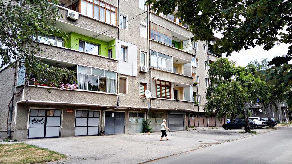 Санират 17 сгради в Търговище