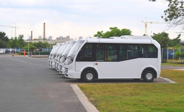 Микробуси сменят старите автобуси и тролейбуси в Бургас 1 2e0aed68 3404 7538