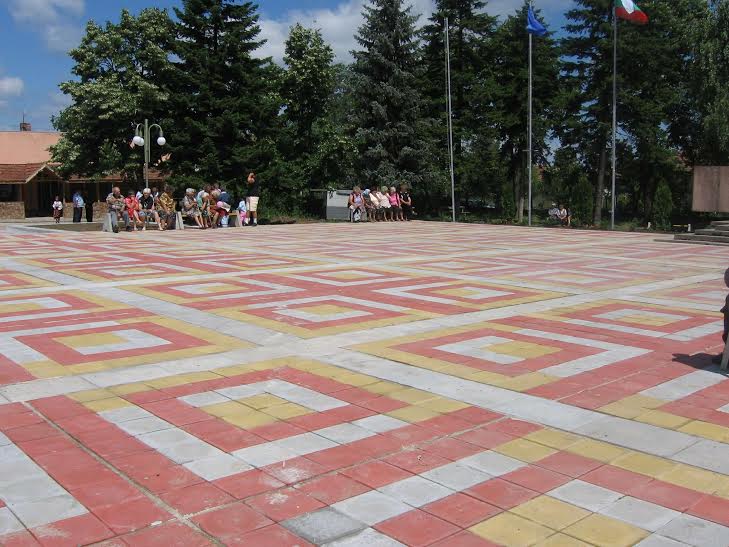 Село Белотинци светна от чистота за Цветница
