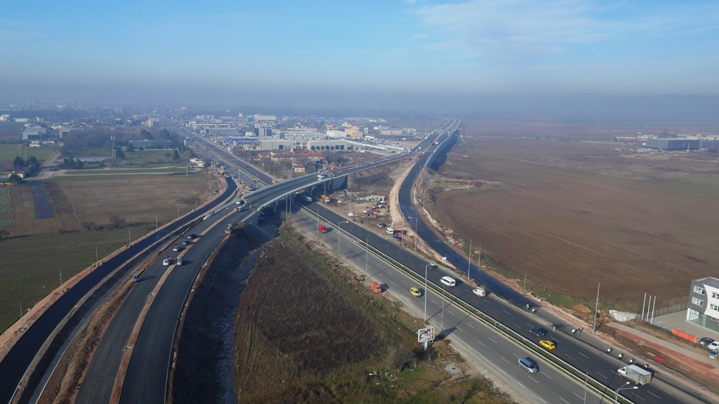 Борисов спря избора на изпълнител за лотове 1 и 2 на “Хемус”
