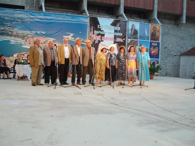 „Пей сърце” от Крумовград на сцената в Созопол