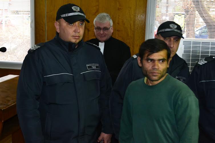 Убиецът на студентката Вероника от Велико Търново отново обжалва присъдата си 9 Убиецът на студентката Вероника от Велико Търново отново обжалва присъдата си