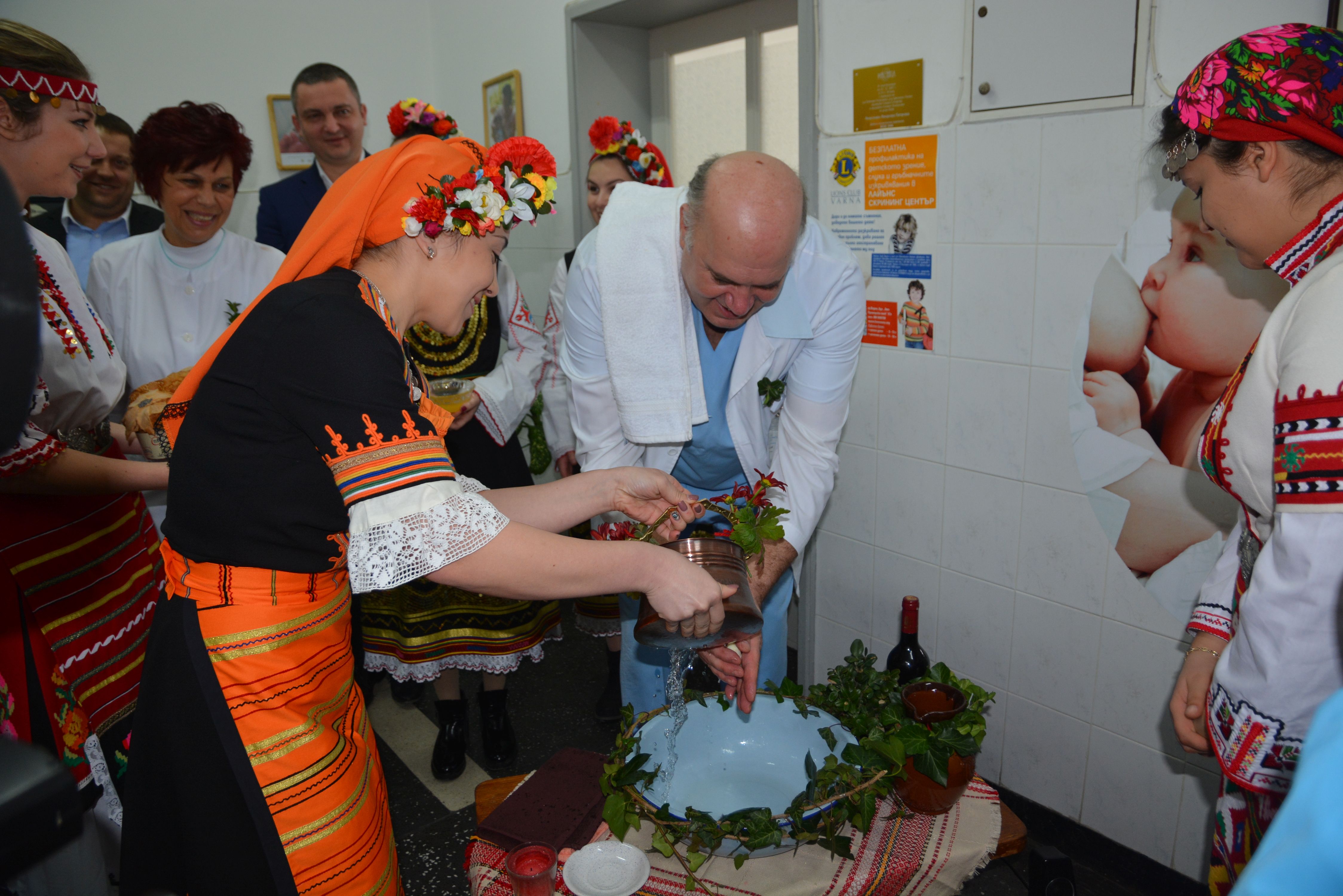 4594 бебета са се родили във Варна за година 9 4594 бебета са се родили във Варна за година