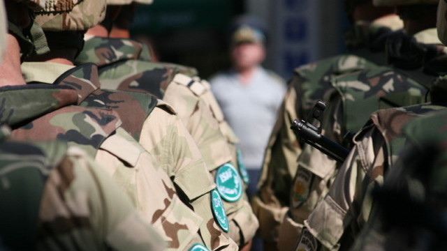 Студенти от цялата страна започват военна подготовка