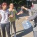 Кранчо раздаде минерална вода на десетки в парк