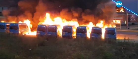 9 буса горяха в София тази сутрин