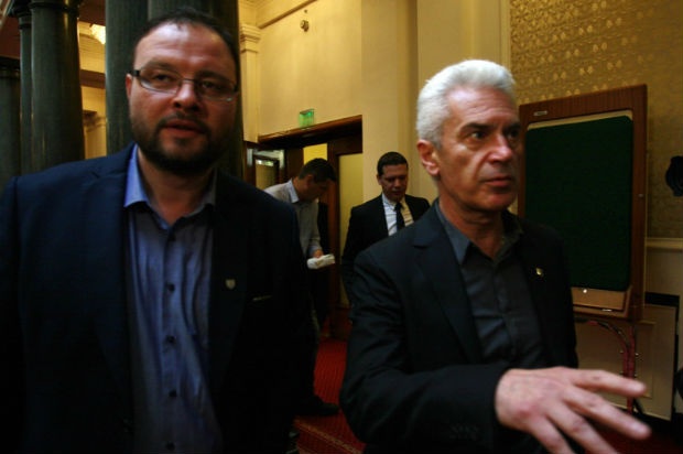 Временната комисия поиска имунитета на Сидеров