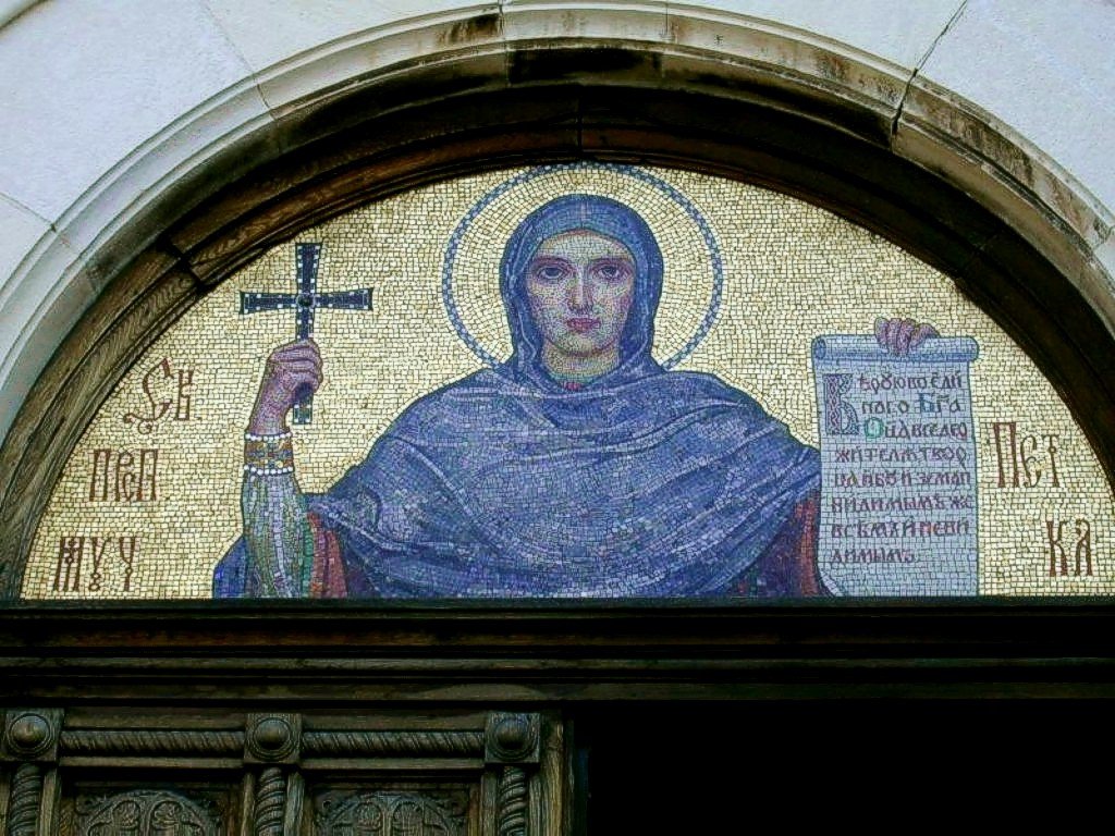 Петковден е, почитаме Света Петка Българска
