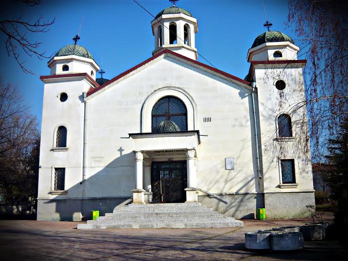 Църковна трапезария помага на нуждаещите се в Търговище