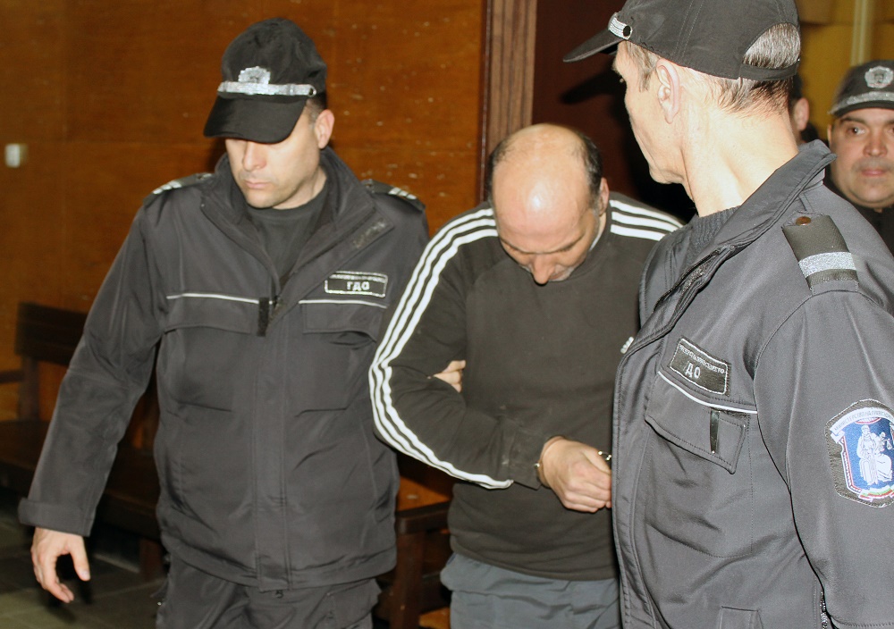 Оставиха зад решетките шофьор-убиец на жена 1 4e5341e9 d8db 54e6