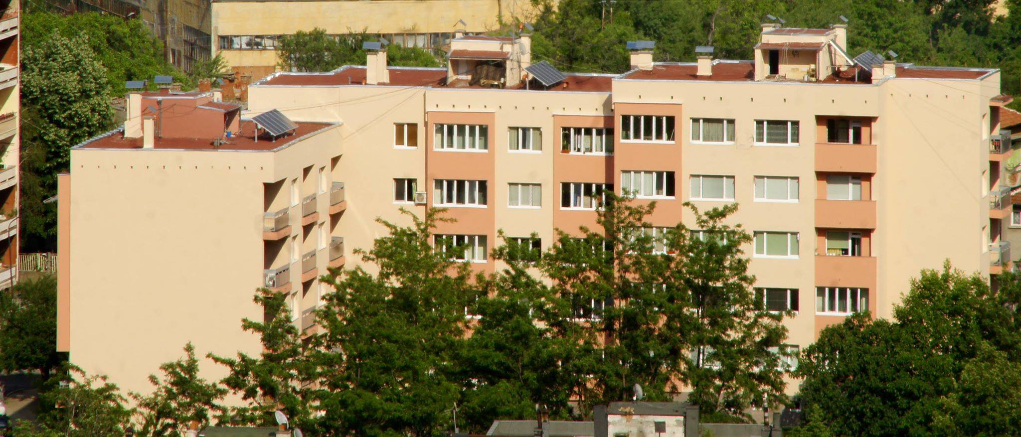 Панелките в Ивайловград – санирани и с фотоволтаици