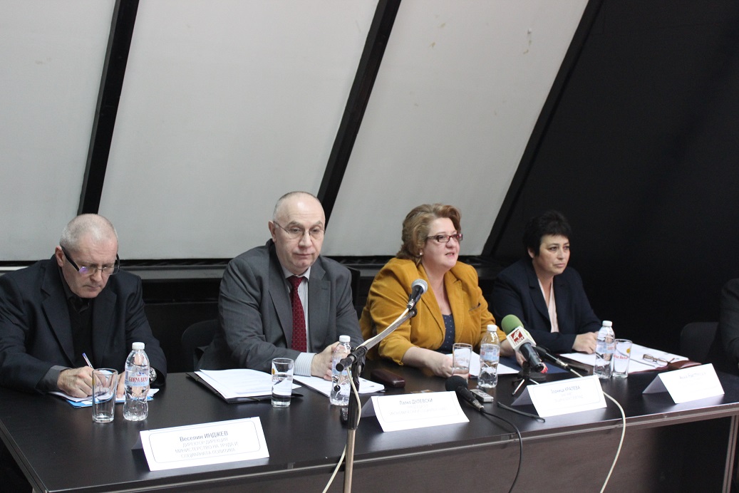 Кръгла маса в Благоевград дискутира проблемите на социалната икономика 9 Кръгла маса в Благоевград дискутира проблемите на социалната икономика