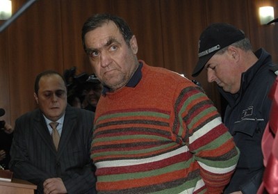 Съдът остави Евстатиев в ареста