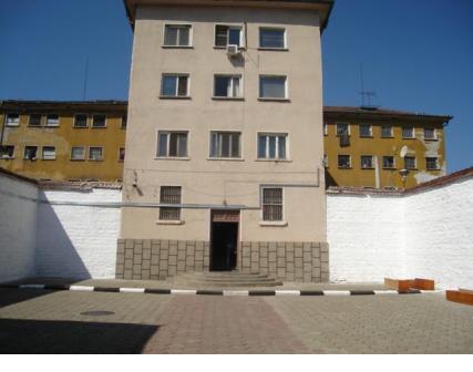 Затворник се обеси в килията 1 52a064304bf42 3