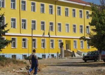 Ремонтират училище в Перник с половин милион лева