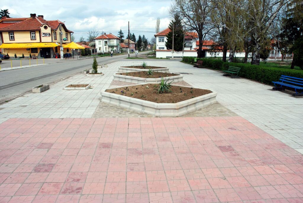Мними търговци измамиха старец от Расово 2 52a07528f3c96