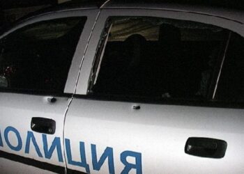 Закопчаха трима полицаи за подкуп