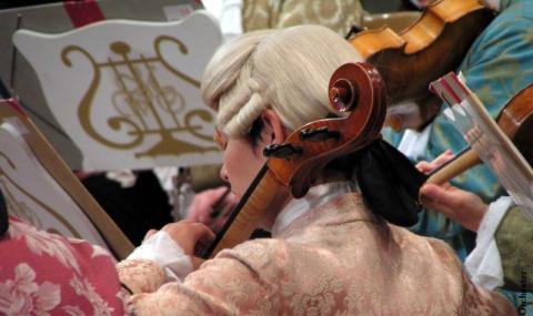 “Vienna Mozart Orchestra” с коледен концерт във Велико Търново