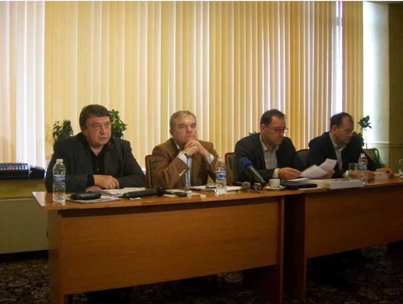 Румен Петков: МВР участва в контрабандата на цигари