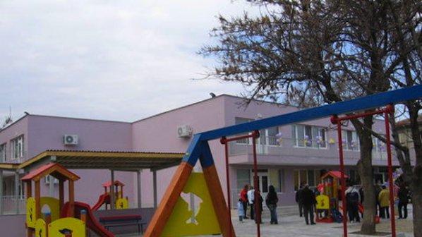 Школа и болници без такса смет