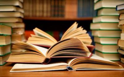 Подаряват книжки на децата в бежанските лагери