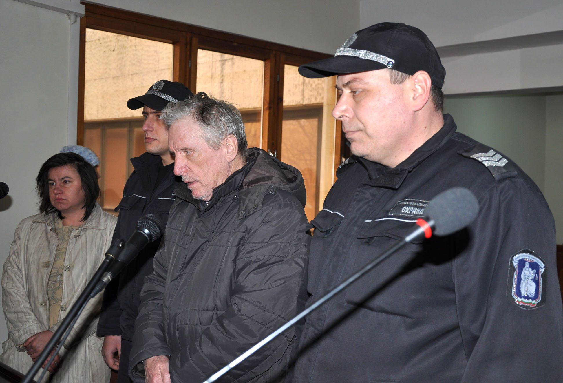 Поданник на кралицата ще лежи 18 години в затвор