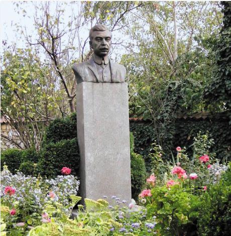 Запалиха огъня на Яворовата поезия