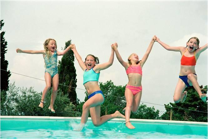80 деца ще се учат да плуват това лято в Момчилград