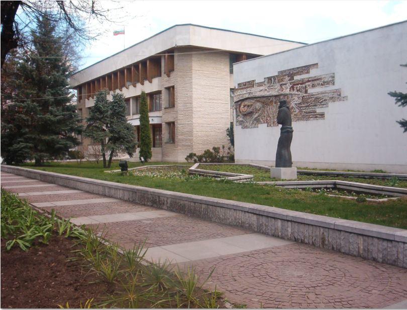 Пазарджик прибира 9 милиона от продажби