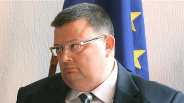 Цацаров: Не подкрепям позицията на премиера 1 52a0dcc19a105