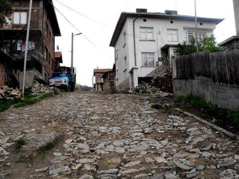 Драгиново си иска падналия мост