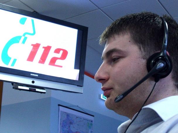Съобщават на тел. 112, че им спрели тока