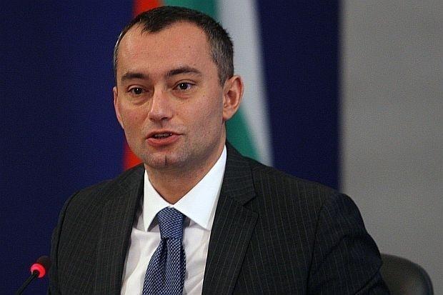 Поискаха външният министър да подаде оставка