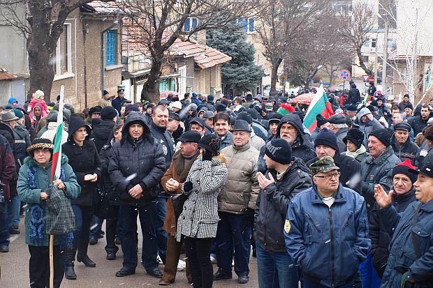 Поискаха оставки и в Русе