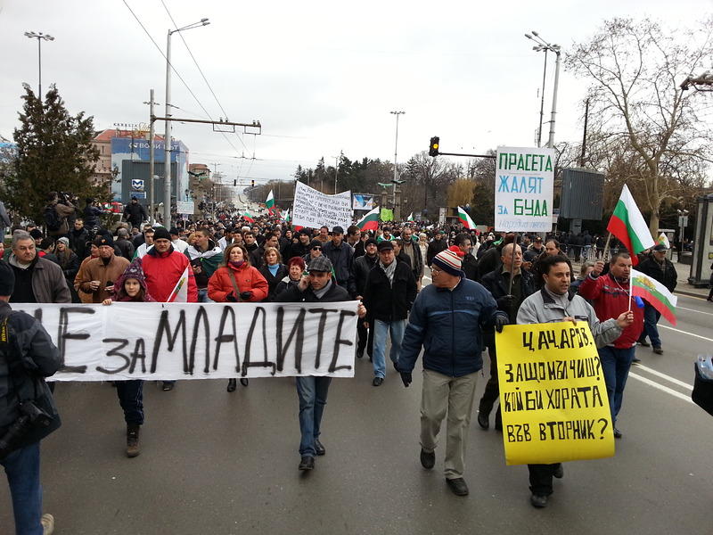 Президентът отиде при протестиращите 9 Президентът отиде при протестиращите