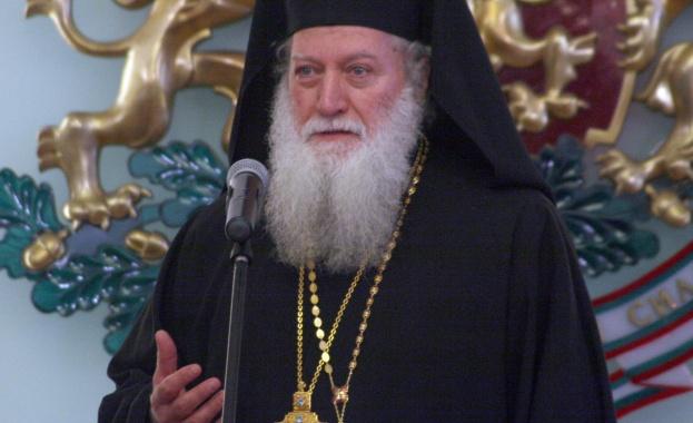 Патриарх Неофит даде първите си благословии