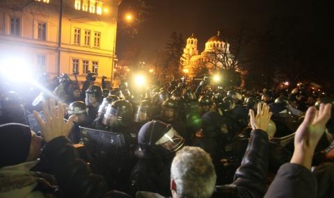 25 задържани снощи на протеста в София 1 52a10f1443ad9