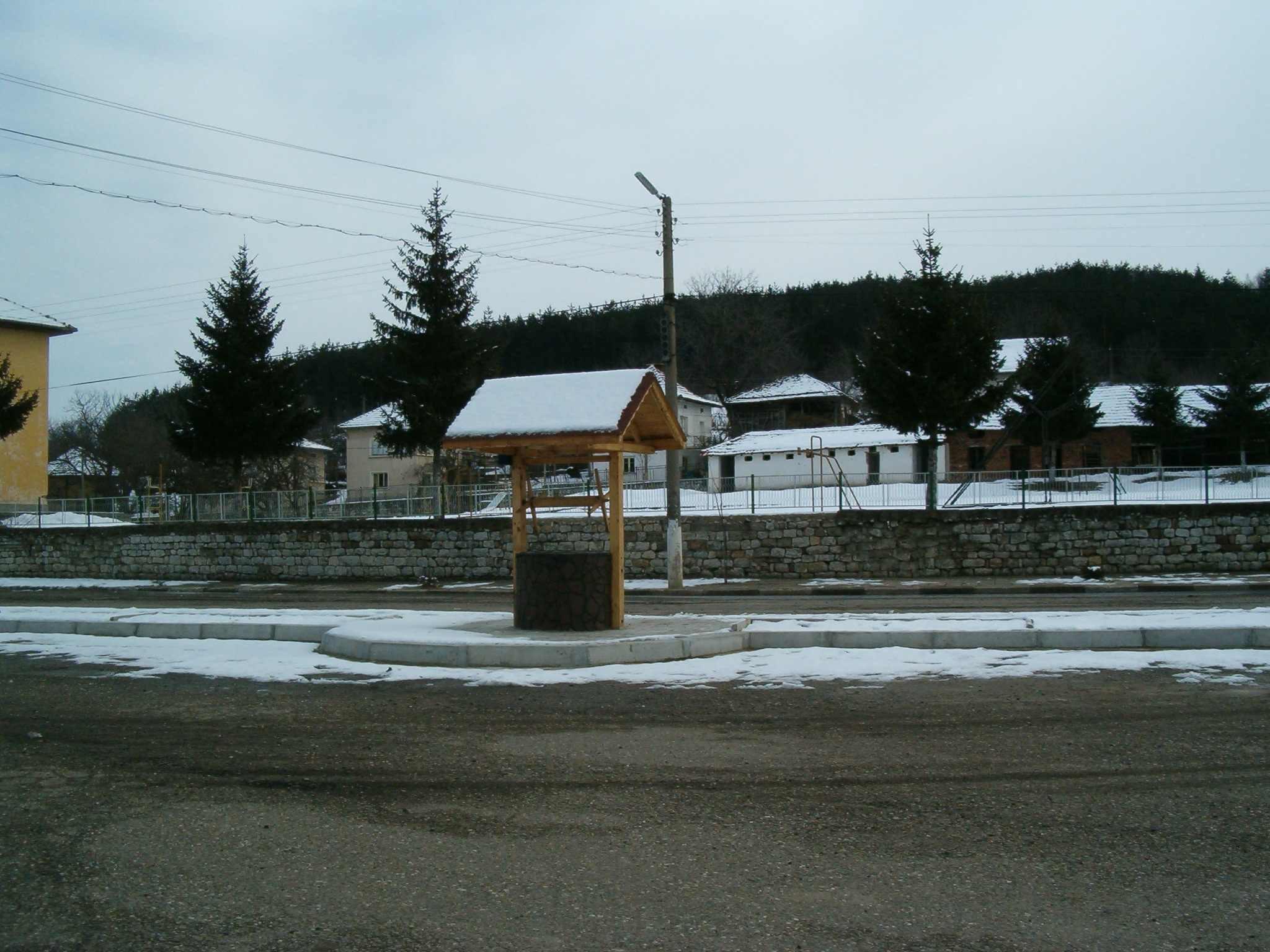 Текна вода от чешмите в село Липен 1 52a116ded0b48