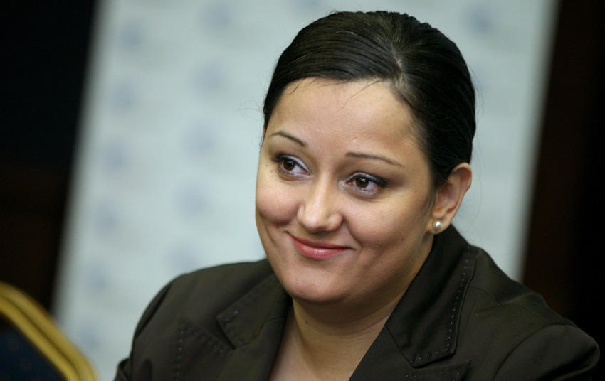 Павлова: Бюджетният дефицит можеше да се увеличи