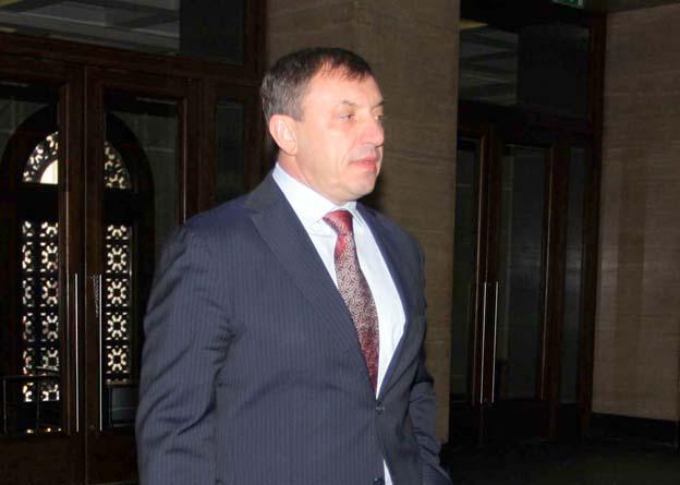 Трактора и компания пак пред Темида