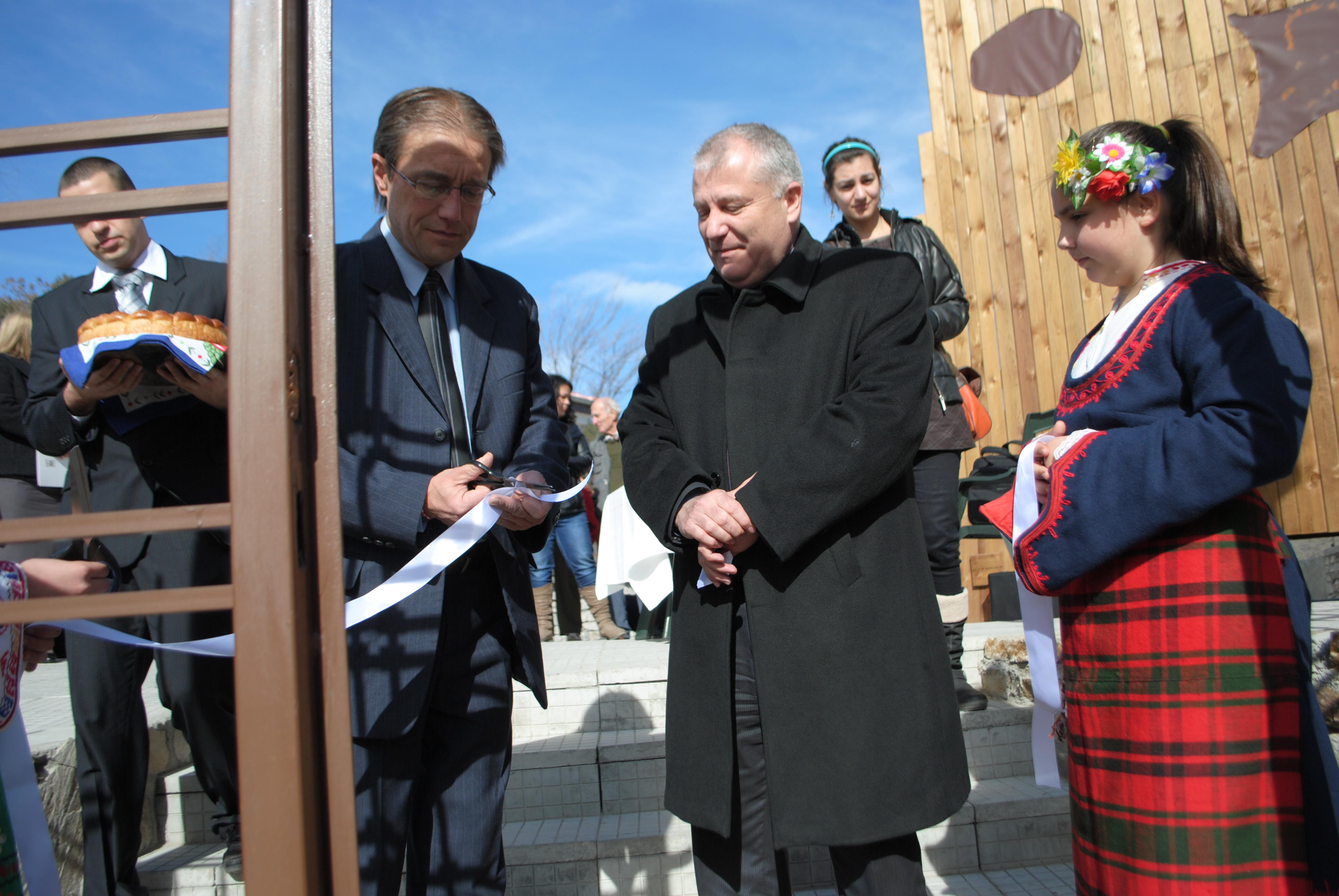 Прерязаха лентата на безопасната Асенова крепост