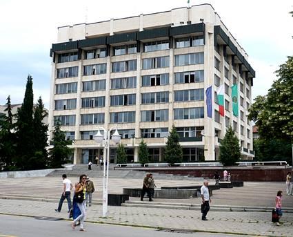 Община Стара Загора праща служителите си на обучения