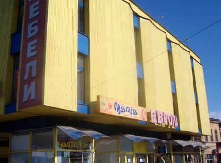 Търговци на бунт срещу китайски ментета