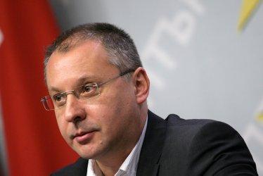 Станишев казва „своите” водачи на листи утре
