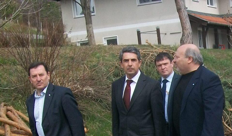 От президента поискахме финансиране за младежите от SOS домове