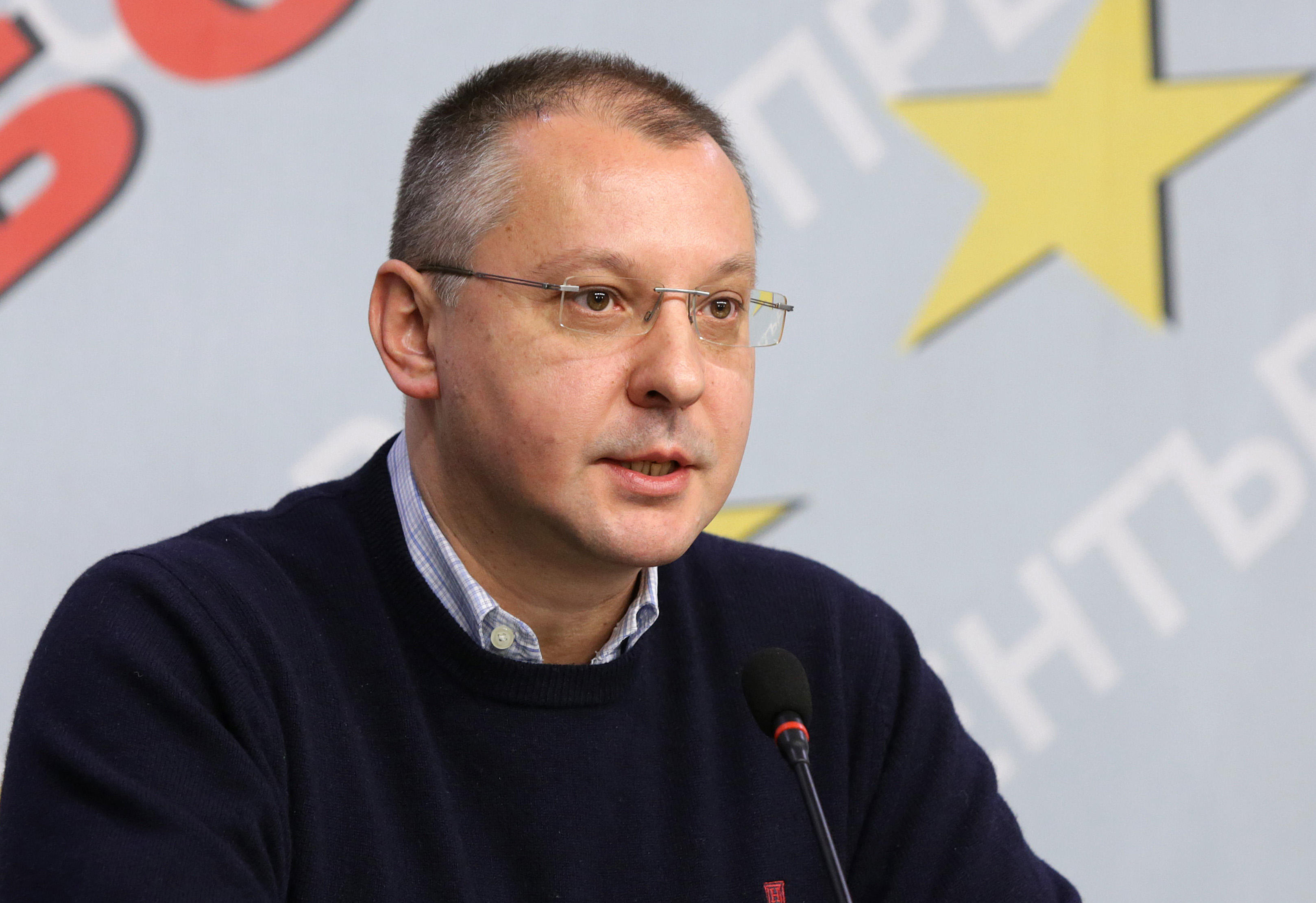 Станишев: Имаме нужда от правителство на спасението от ГЕРБ