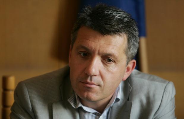 Шефът на Агенцията по храните подаде оставка (обновена)